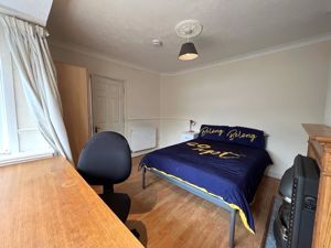 Photo 30- click for photo gallery